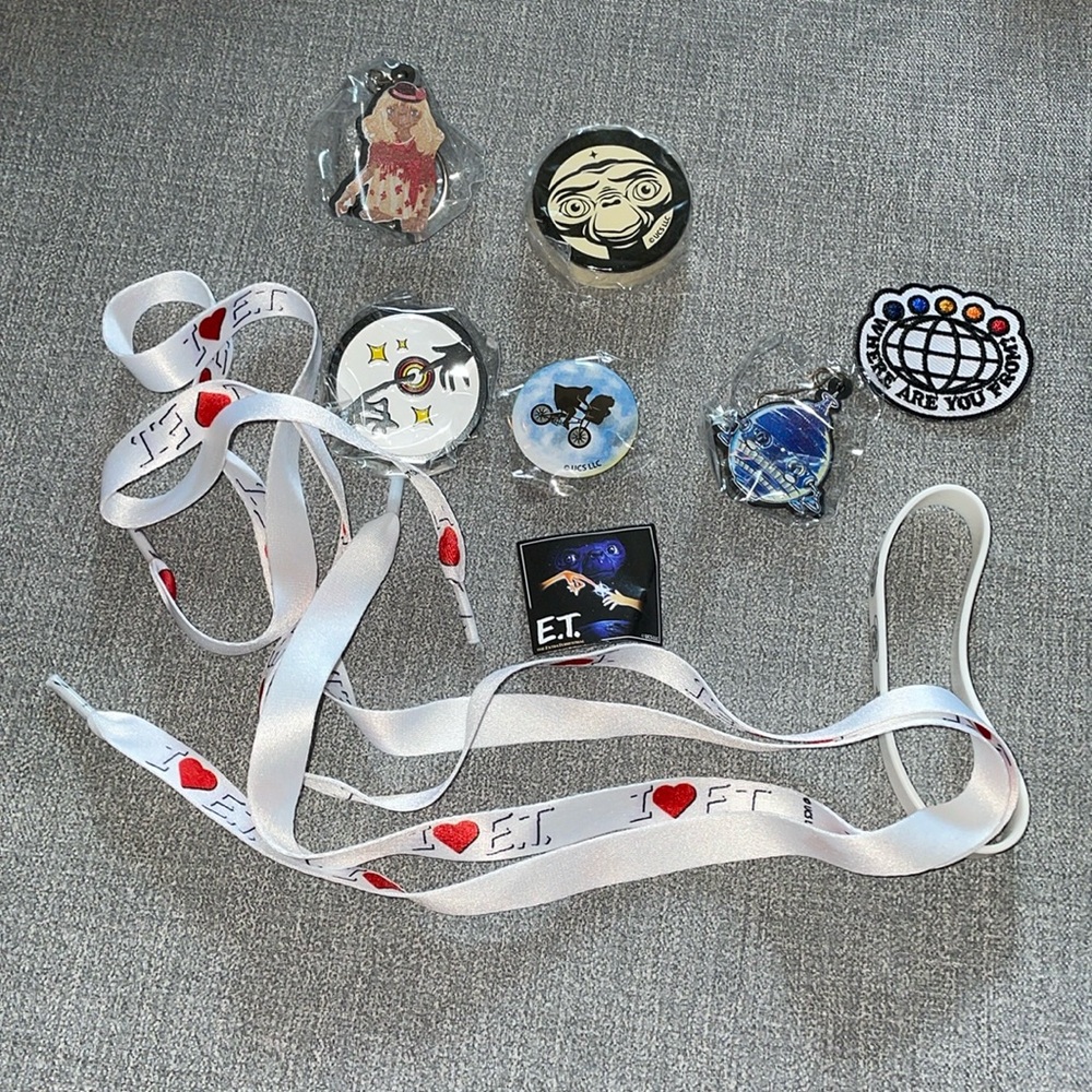Universal E.T. The Extra-Terrestrial Accessories Collectibles